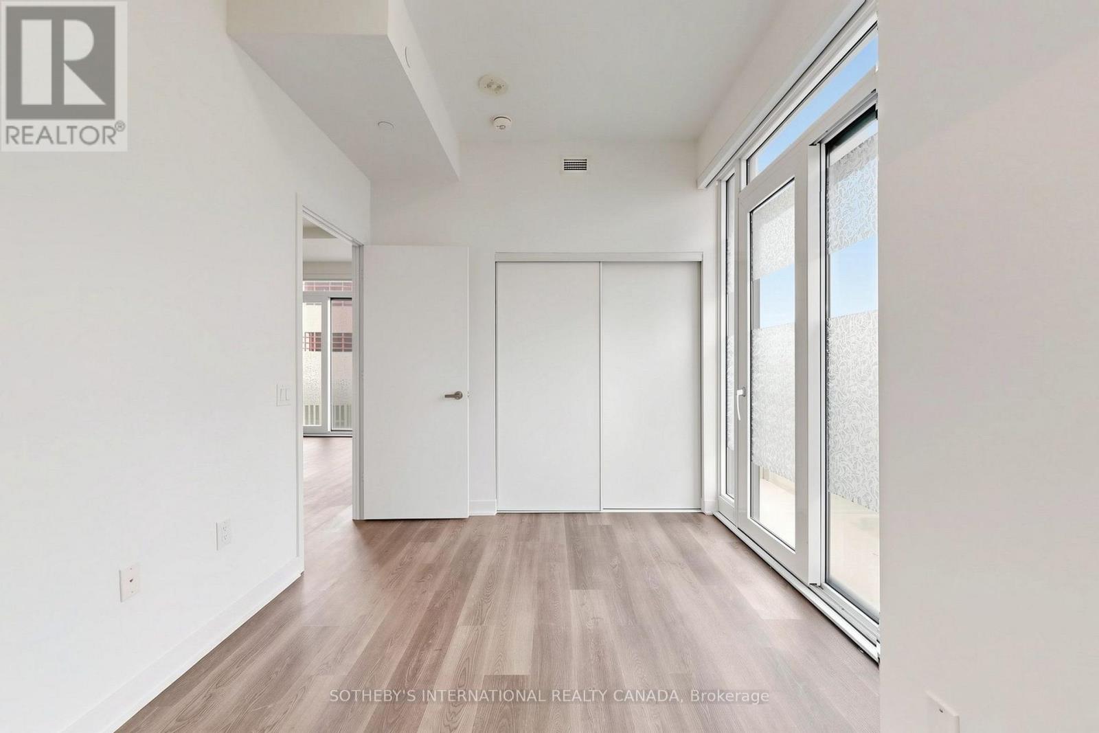 3900 Confederation Parkway — photo 18
