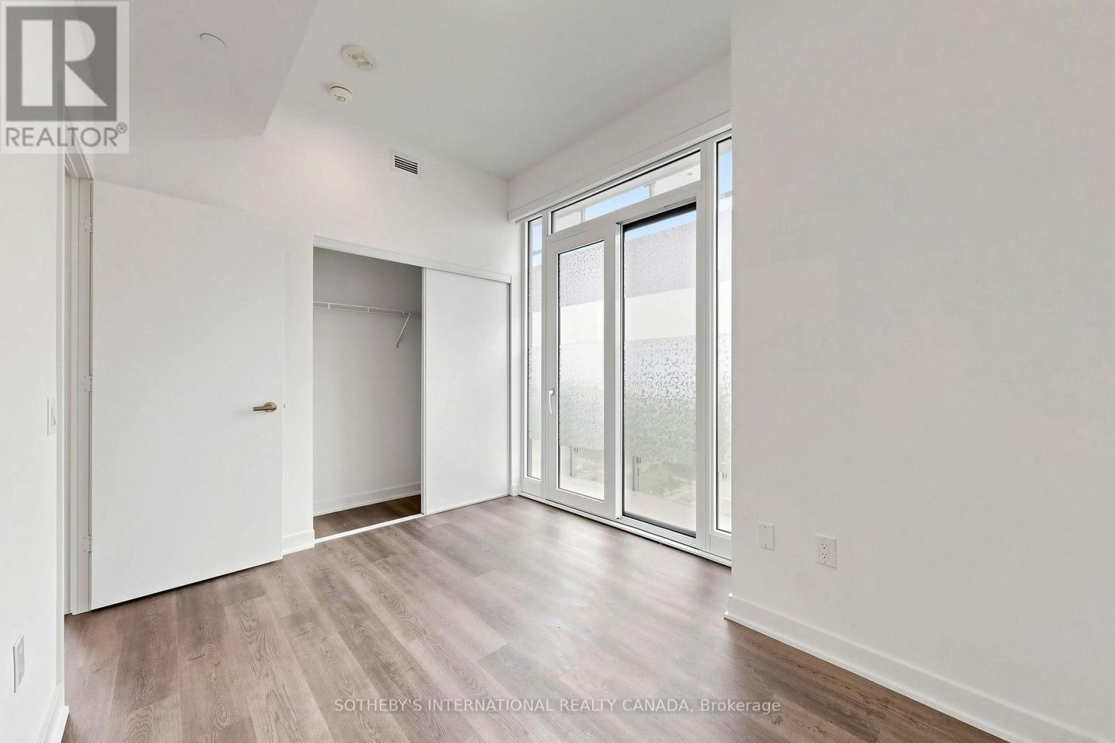 3900 Confederation Parkway — photo 19