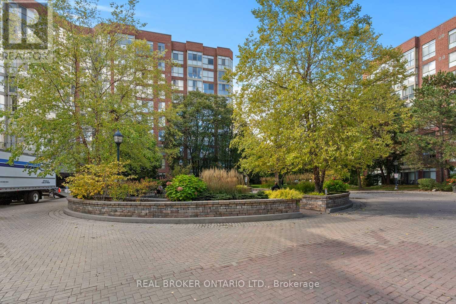 747- 24 Southport Street, Toronto, ON photo 22