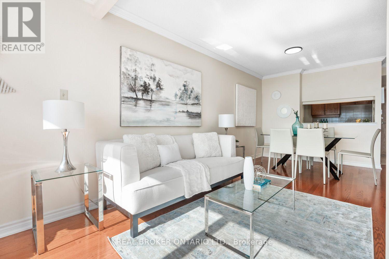 747- 24 Southport Street, Toronto, ON photo 6