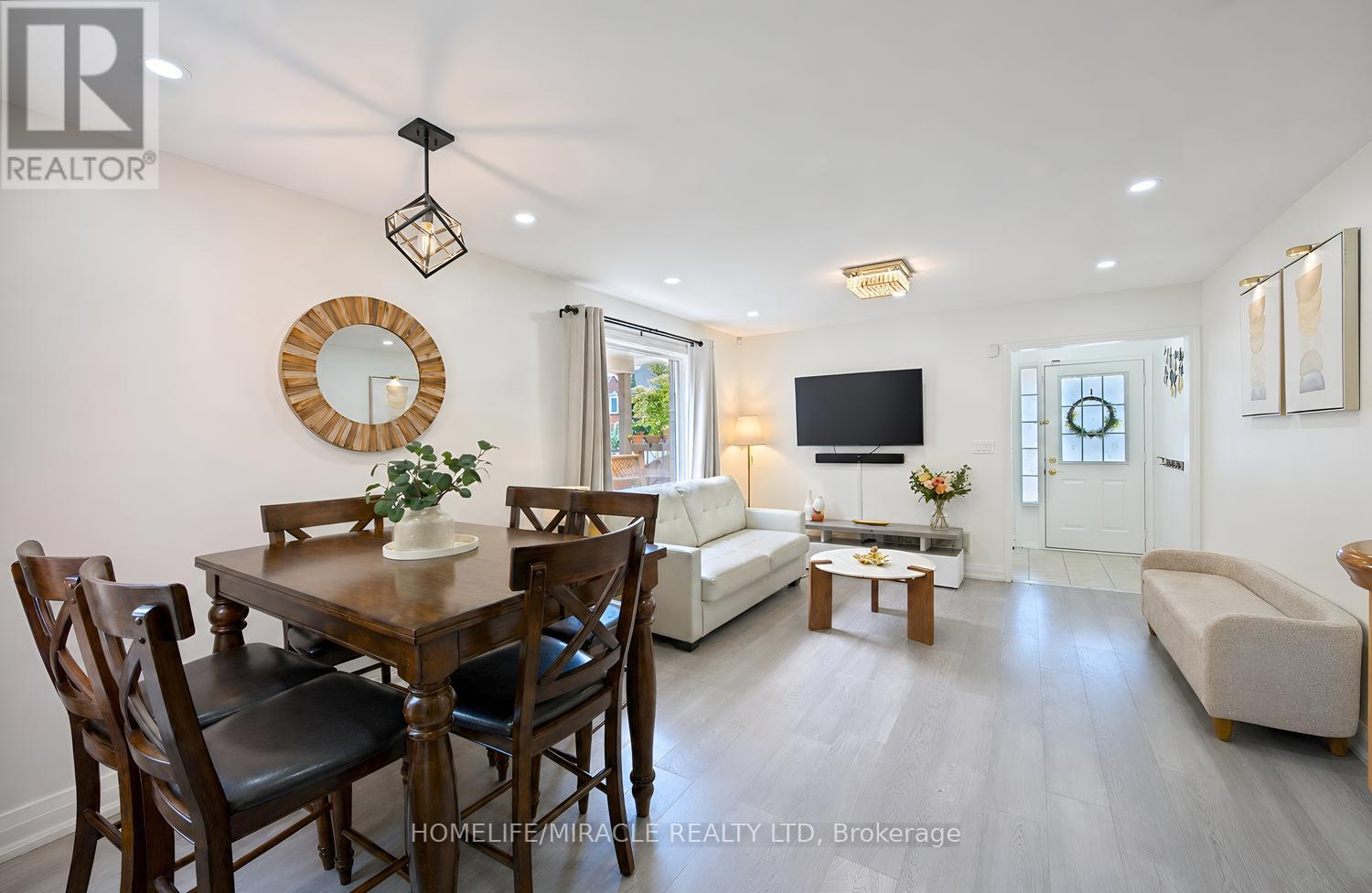 1552 Harwood Drive, Milton, ON photo 12