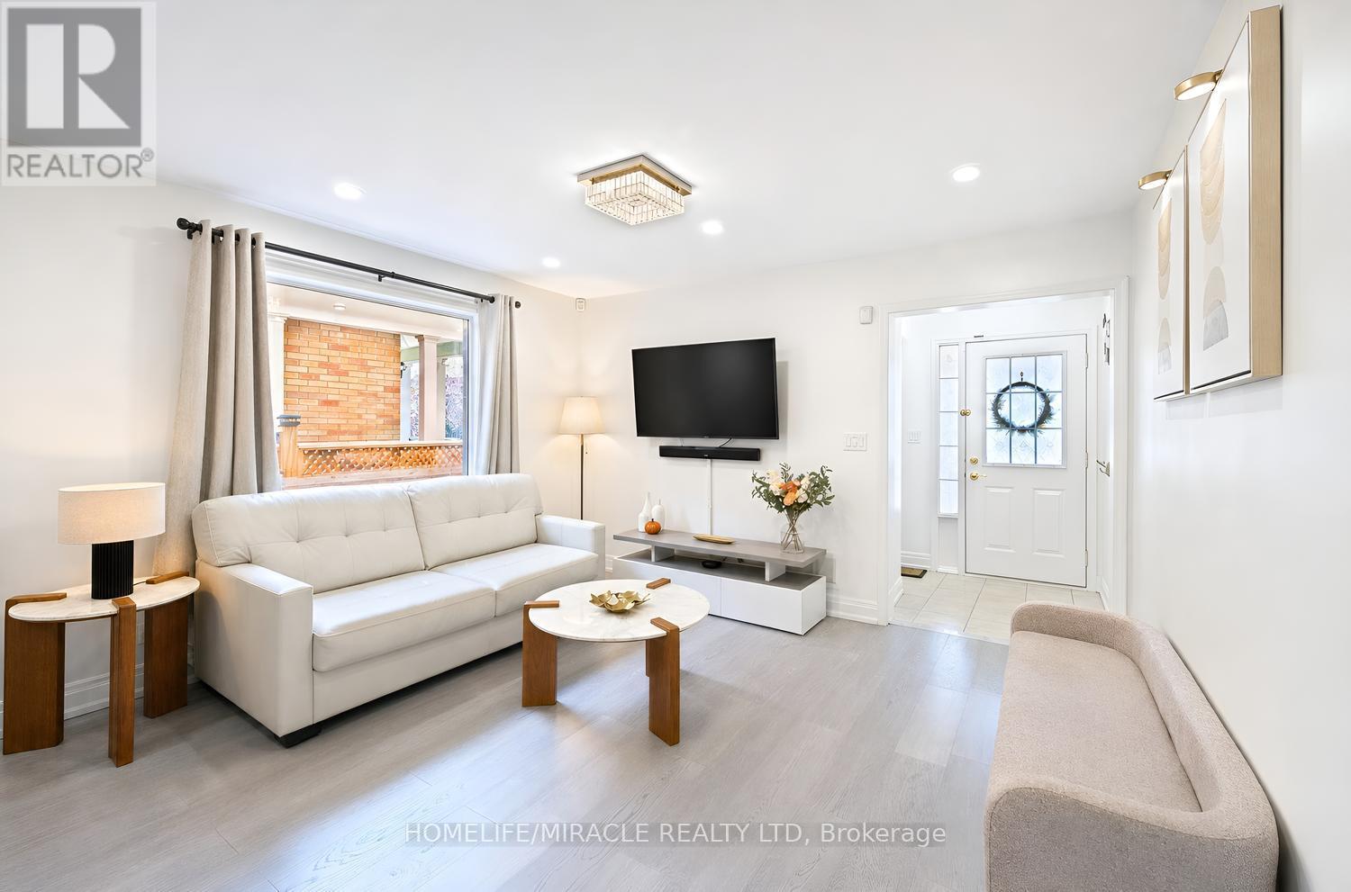 1552 HARWOOD DRIVE - 13