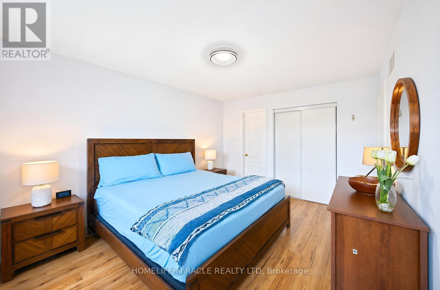 1552 HARWOOD DRIVE - 28