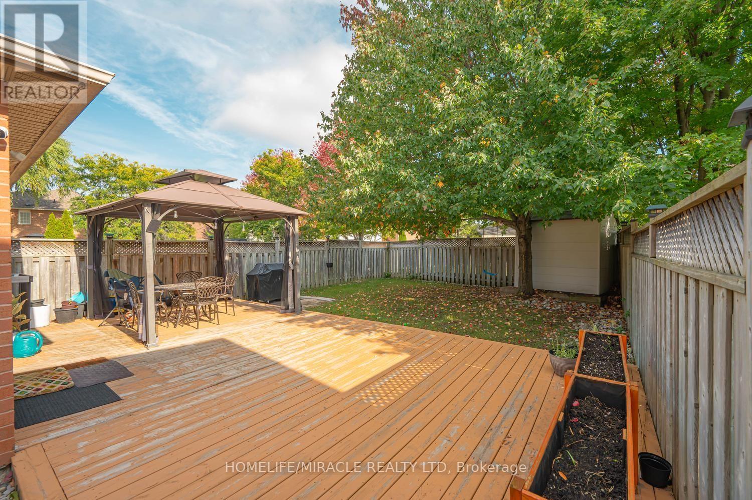 1552 Harwood Drive, Milton, ON photo 45