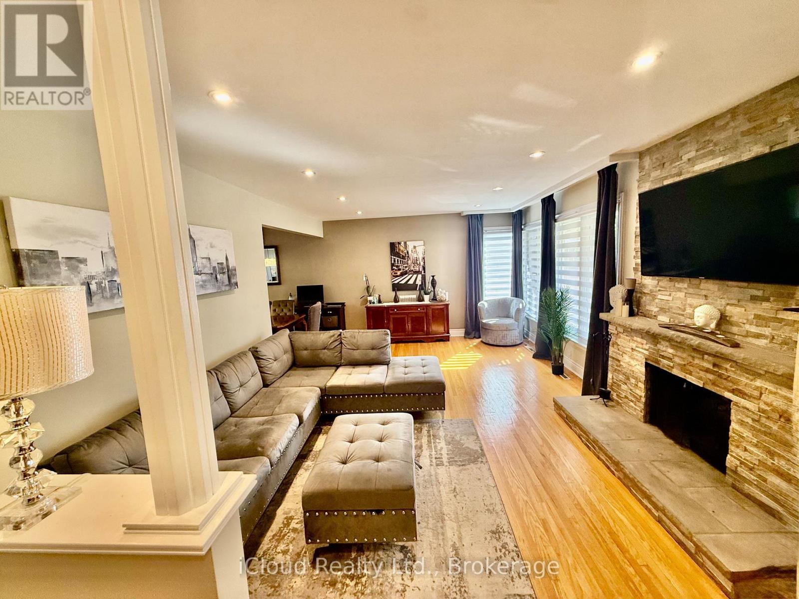 75 Walwyn Avenue, Toronto, ON photo 7