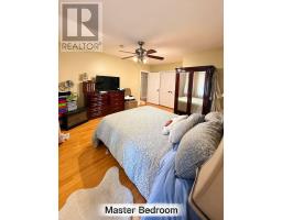 75 Walwyn Avenue, Toronto, ON M9N3H9 Photo 16