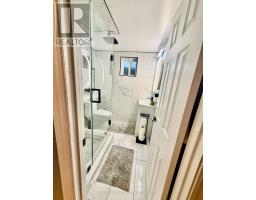 75 Walwyn Avenue, Toronto, ON M9N3H9 Photo 27