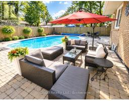 75 Walwyn Avenue, Toronto, ON M9N3H9 Photo 33
