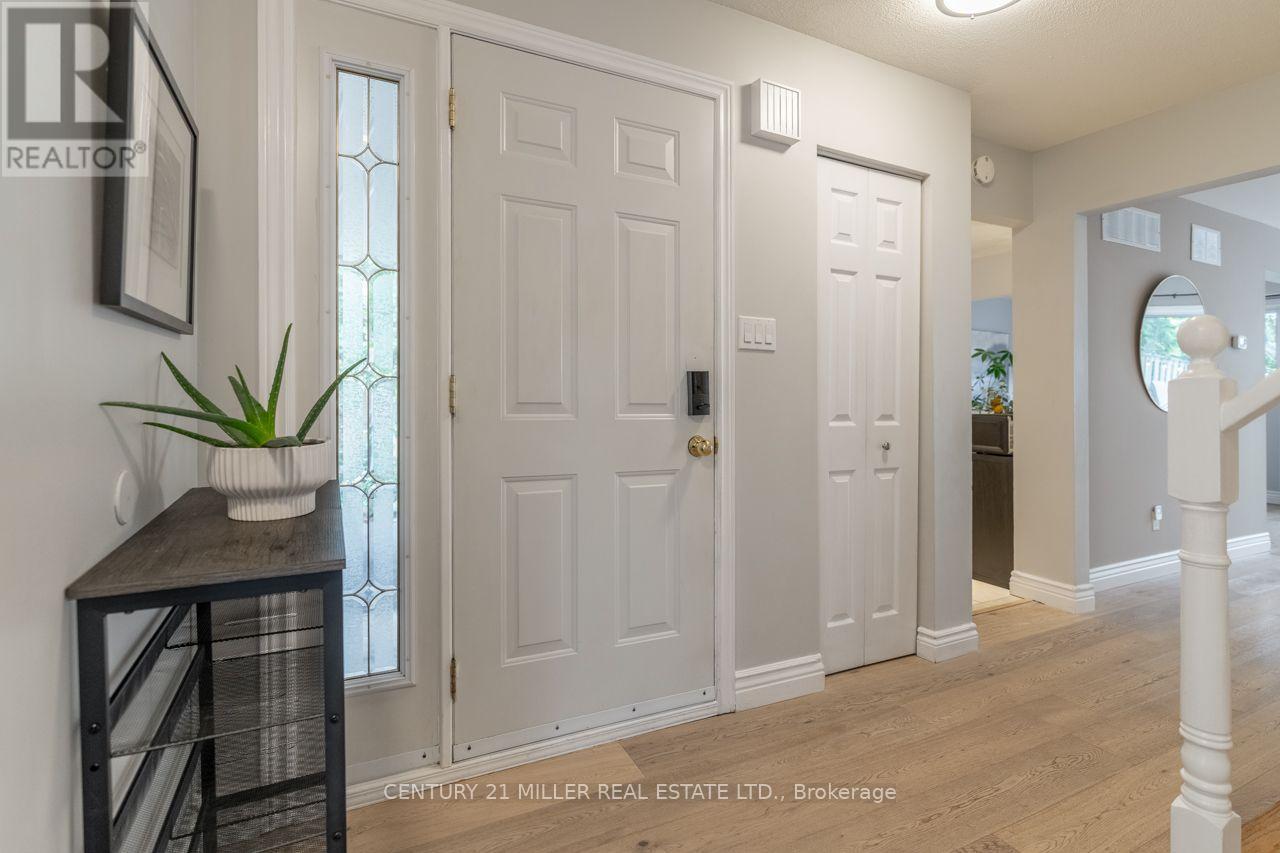 2697 Hollington Crescent, Mississauga, ON photo 3