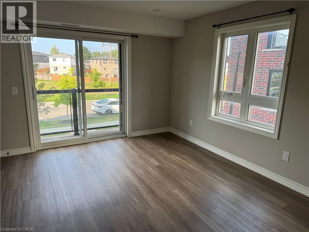 265 CHAPEL HILL Drive Unit# 39 — photo 2