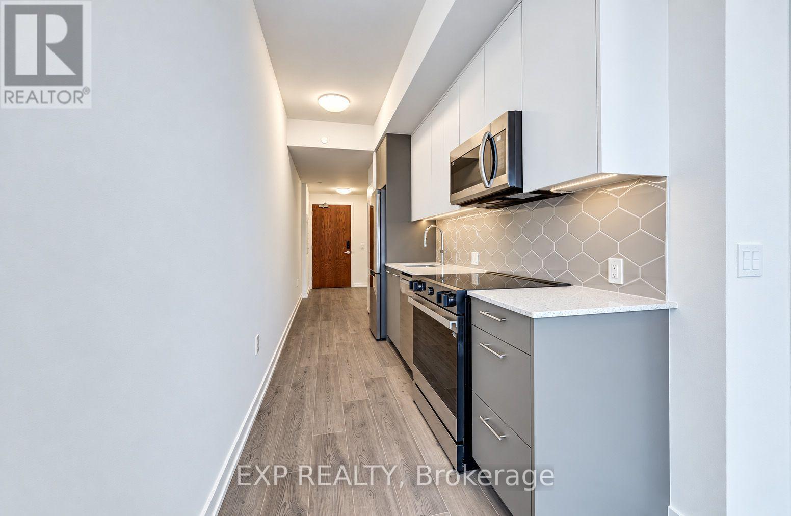 30 Francis Street South — photo 4