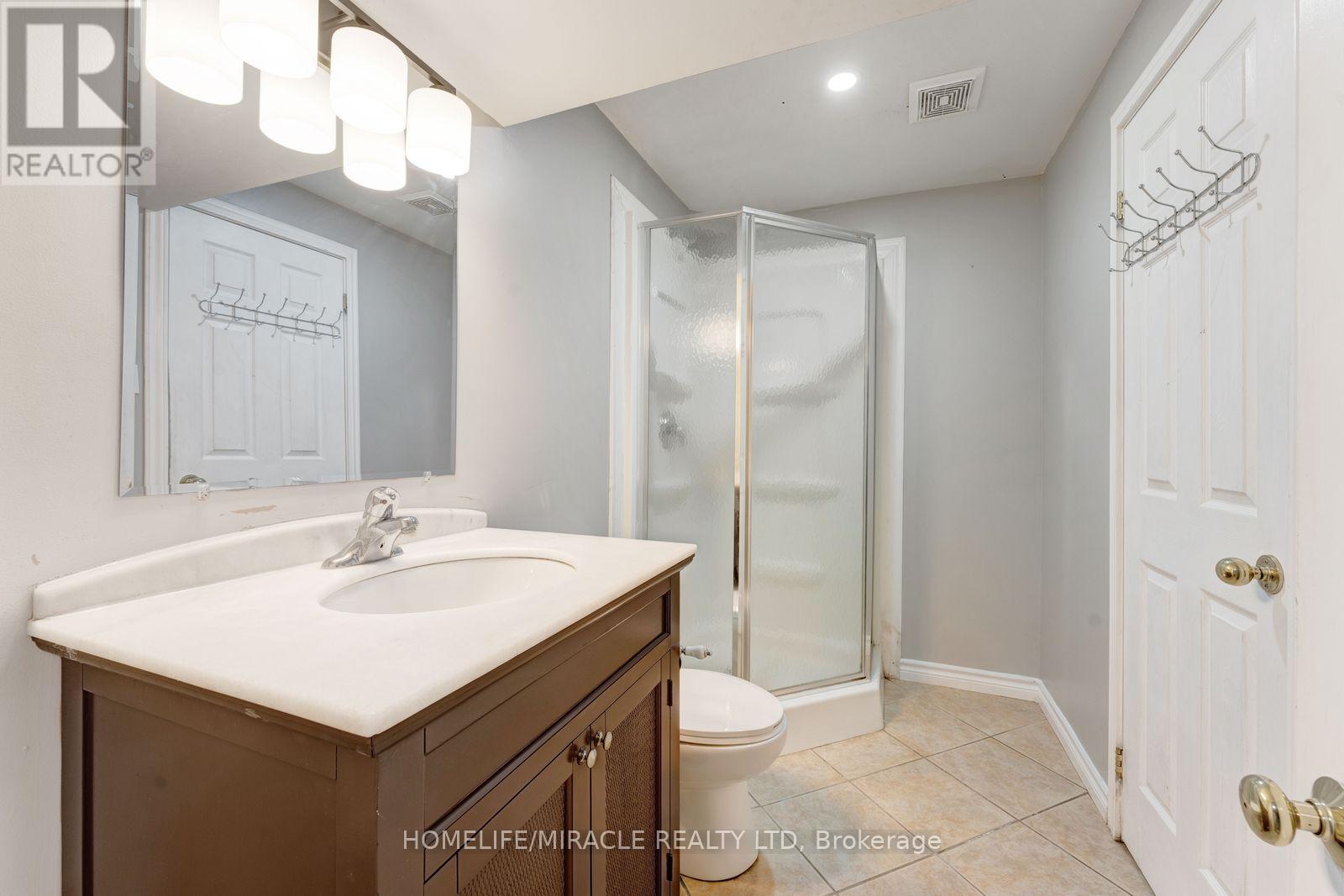 133 Steepleridge Street, Kitchener, ON photo 43