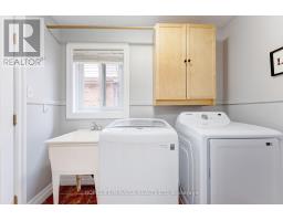 Bathroom - 133 Steepleridge Street, Kitchener, ON N2P2W2 Photo 11