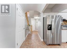 Bathroom - 133 Steepleridge Street, Kitchener, ON N2P2W2 Photo 12