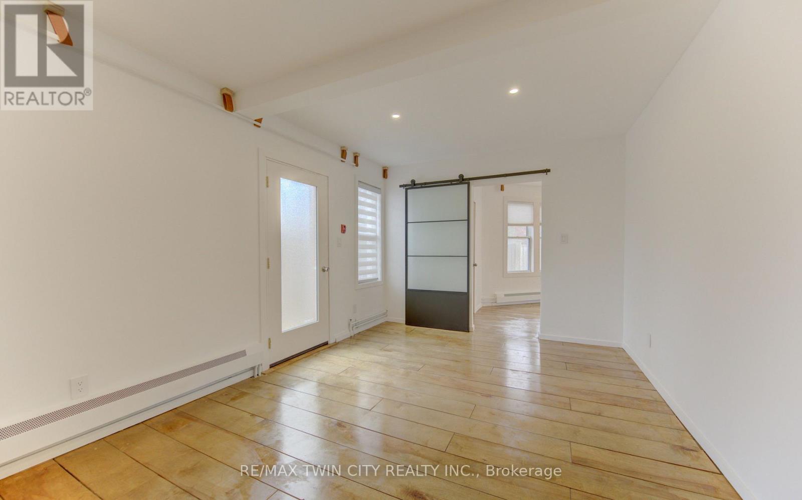 67 Louisa Street — photo 20