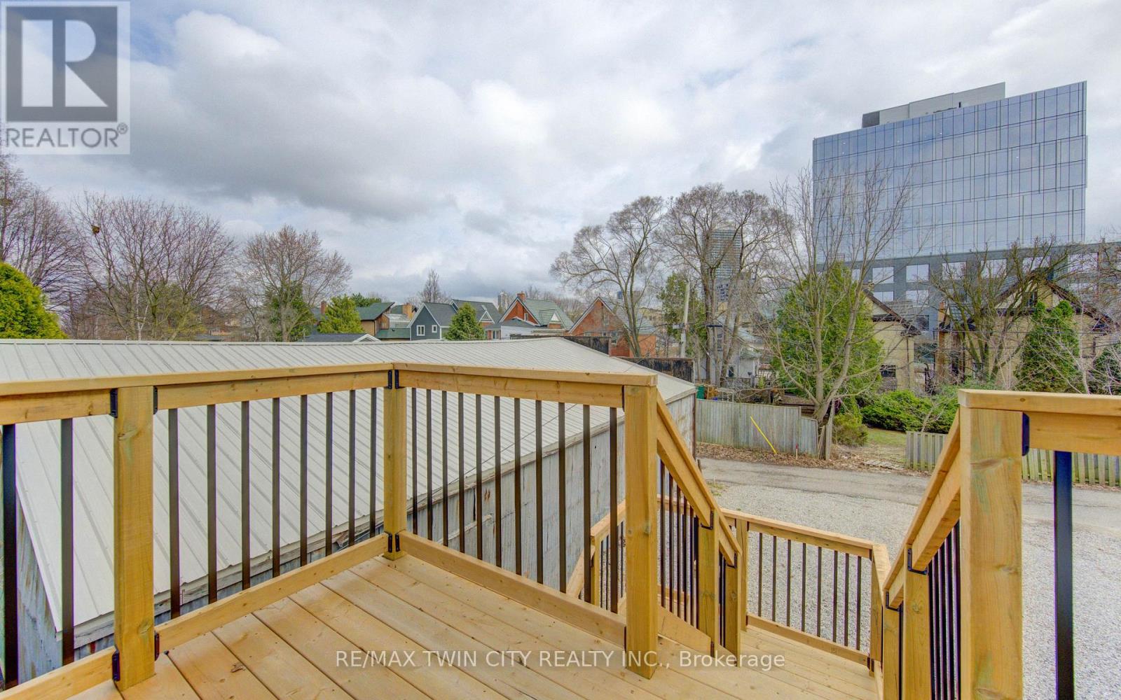 67 Louisa Street — photo 32