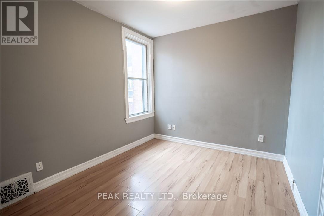 127 East Avenue South, Hamilton, ON photo 15