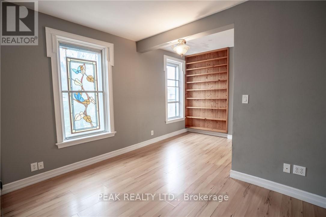 127 East Avenue South, Hamilton, ON photo 16