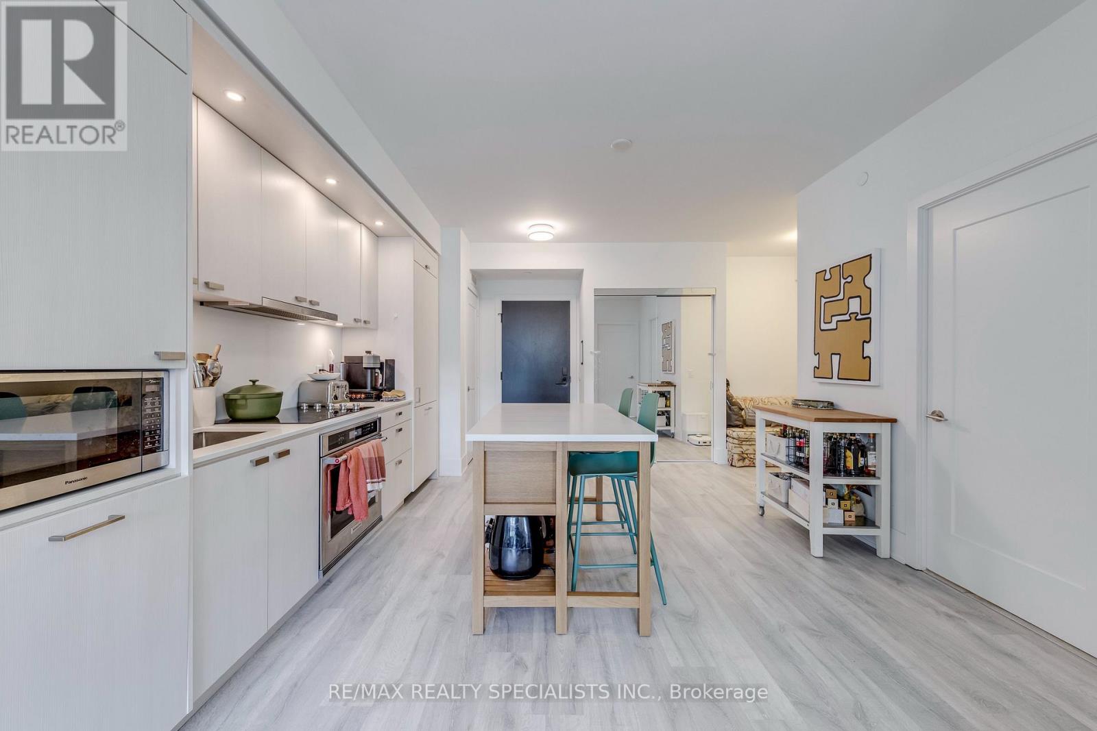 470 Front Street West — photo 11