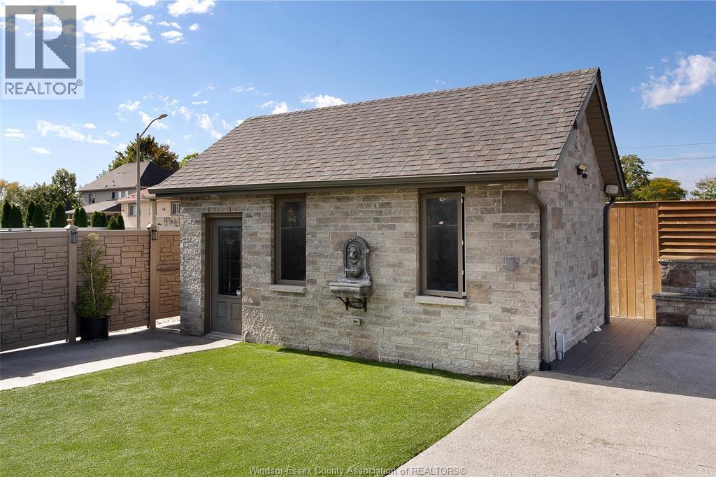 3953 ZANZIBAR CRESCENT - 13