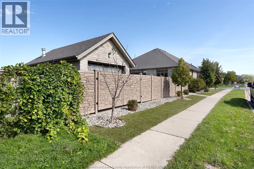 3953 ZANZIBAR CRESCENT - 7