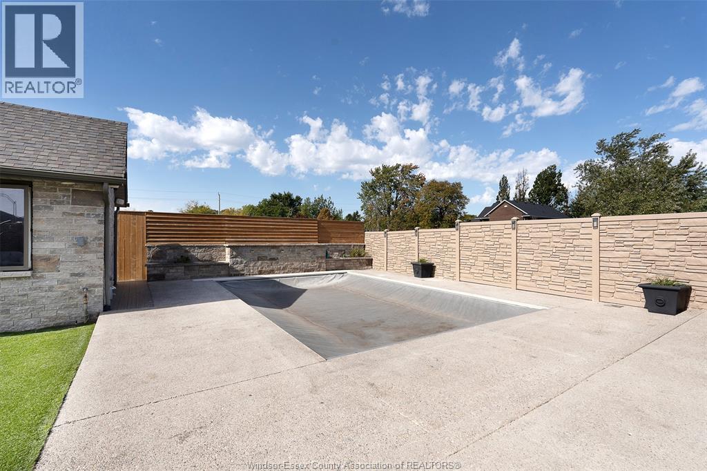 3953 ZANZIBAR CRESCENT - 16
