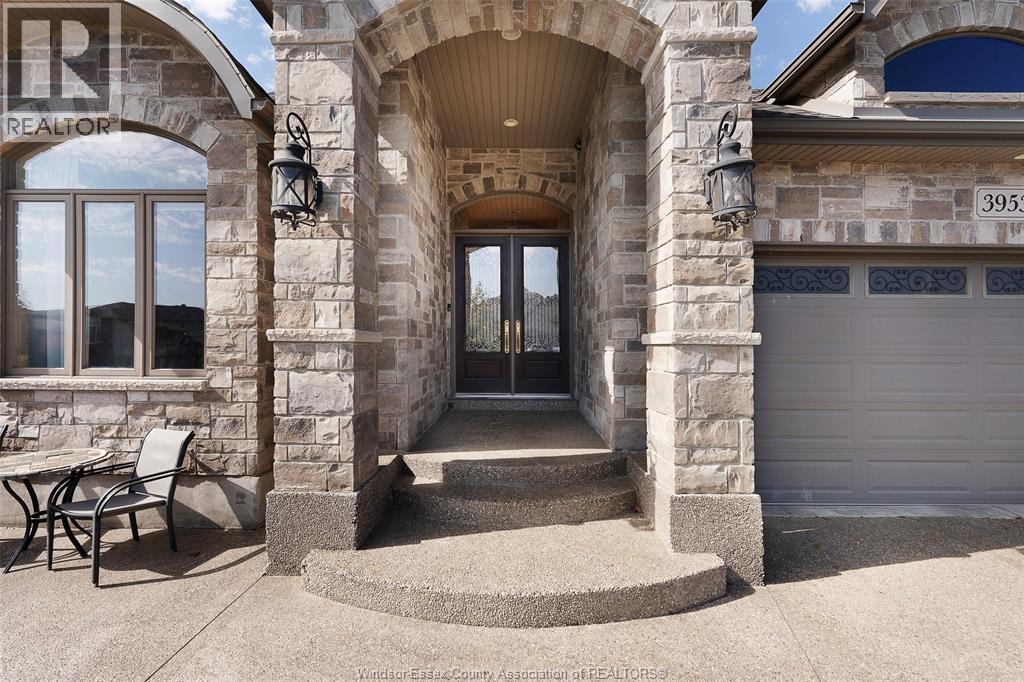 3953 ZANZIBAR CRESCENT - 4