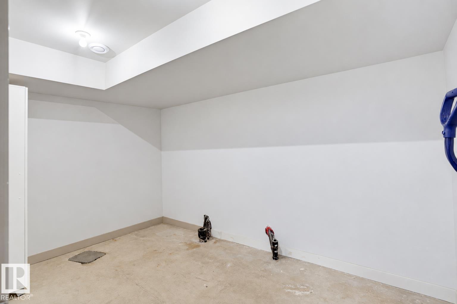 7716 112 ST NW - 49