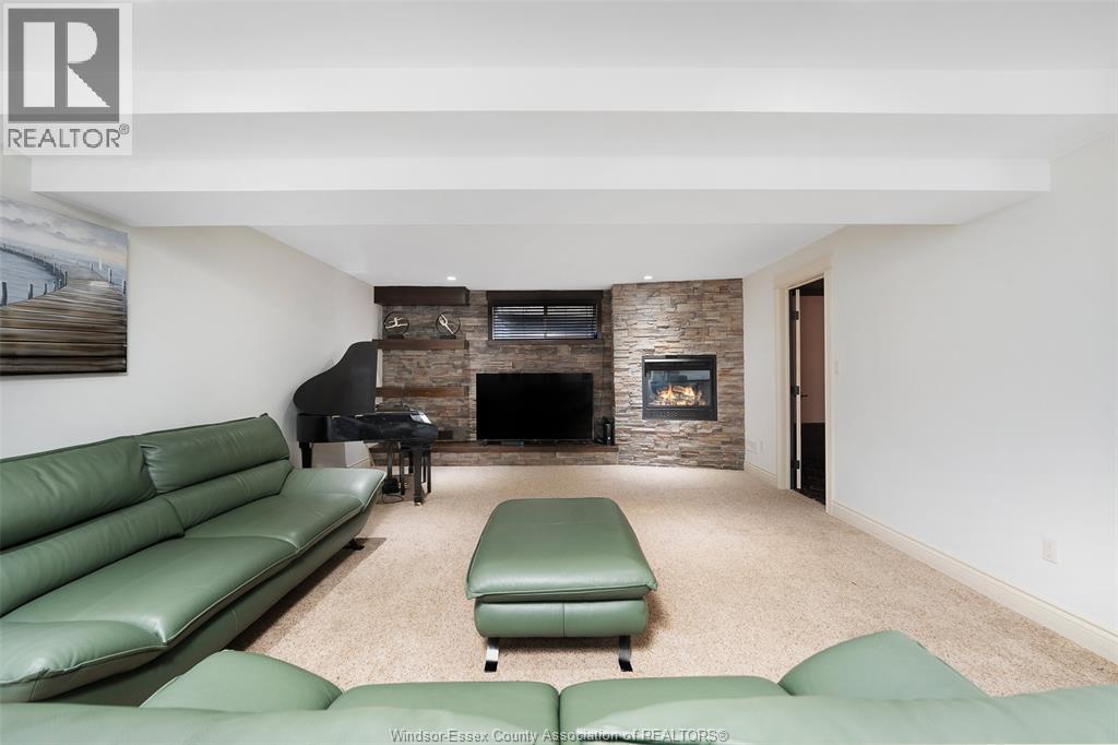 3953 ZANZIBAR CRESCENT - 44