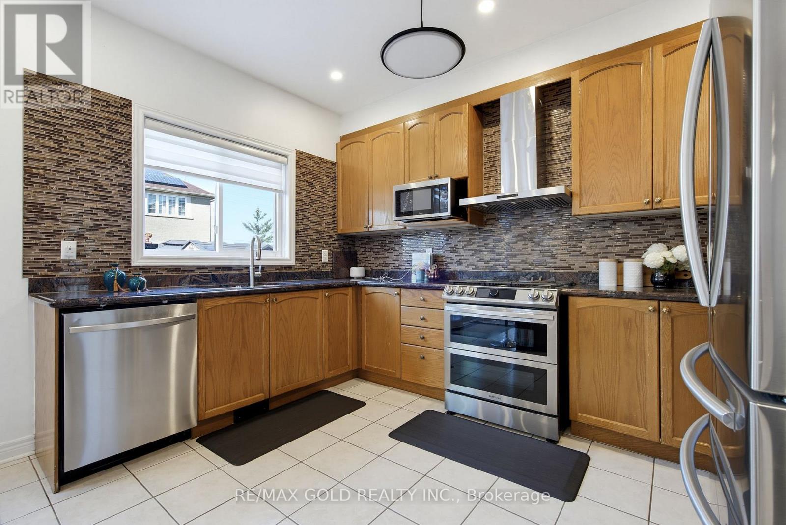 7 DAROU CRESCENT - 14