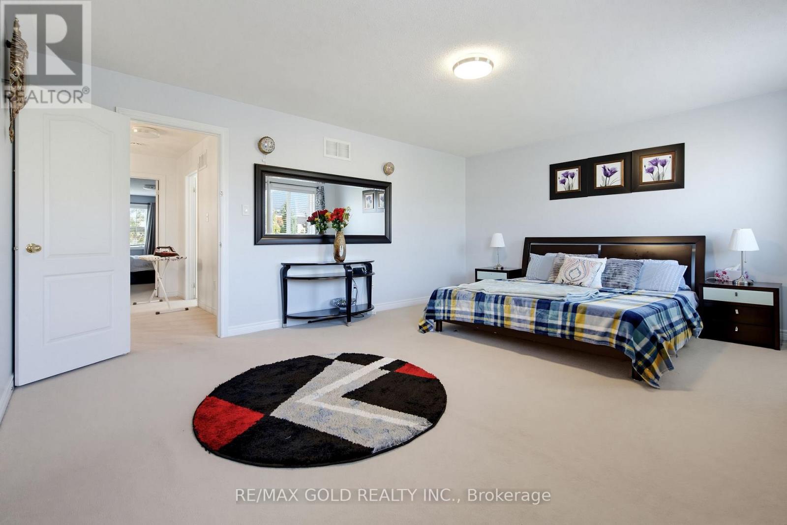 7 DAROU CRESCENT - 30