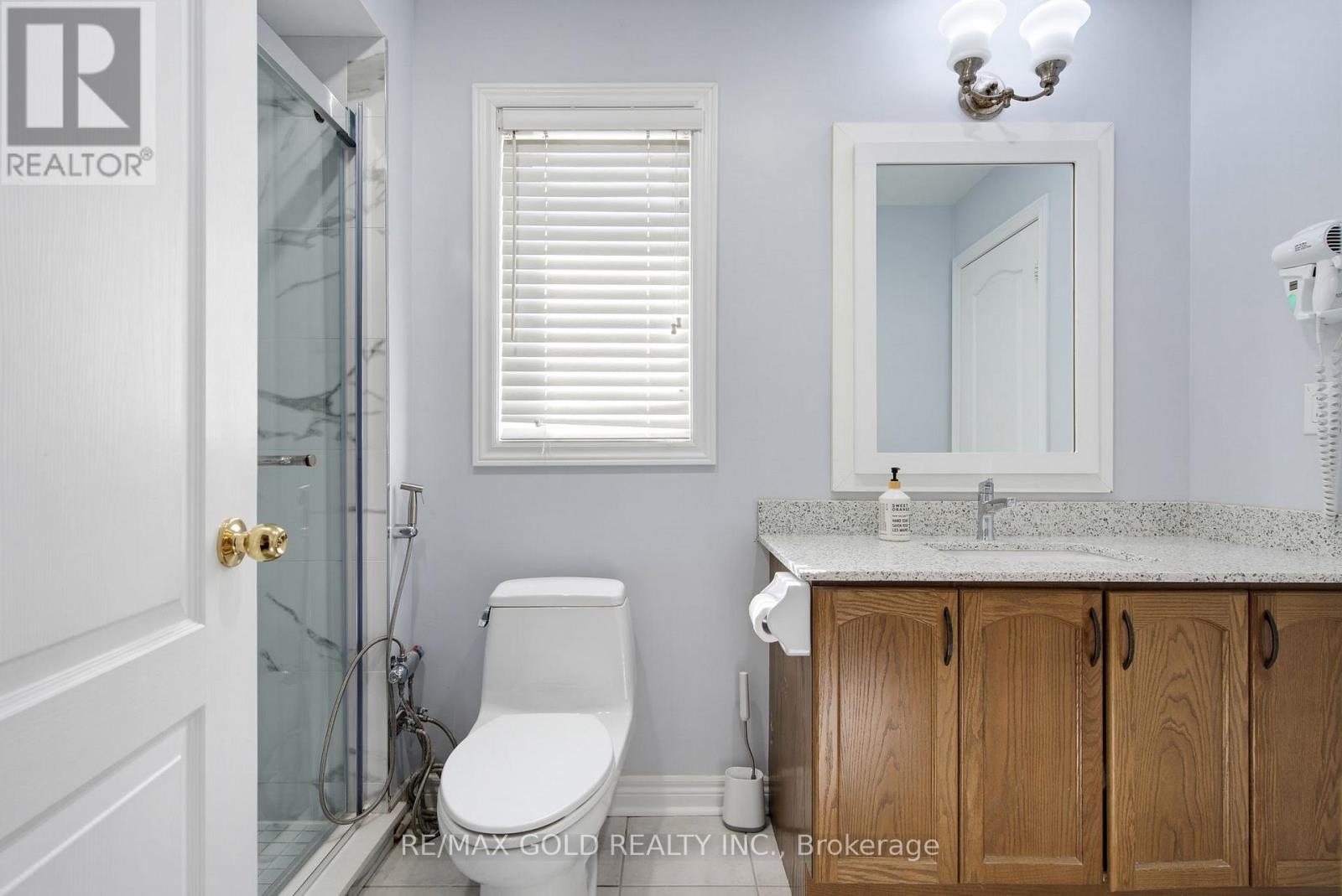 7 DAROU CRESCENT - 25