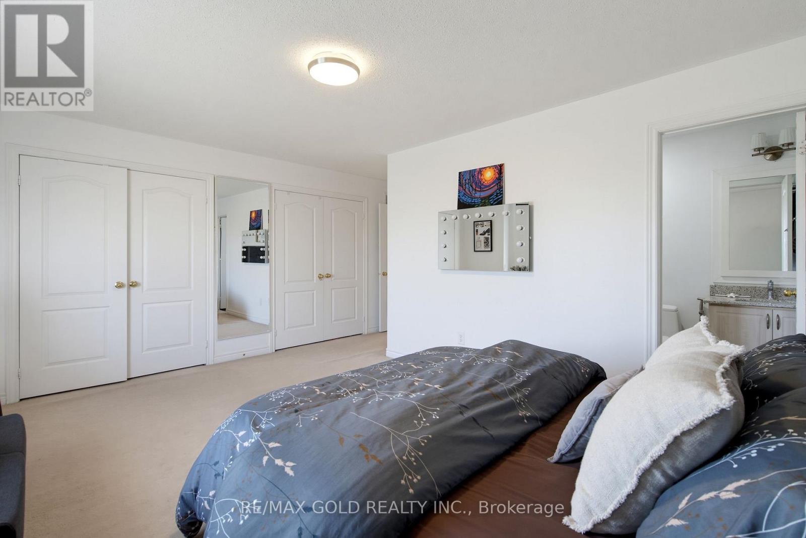 7 DAROU CRESCENT - 19