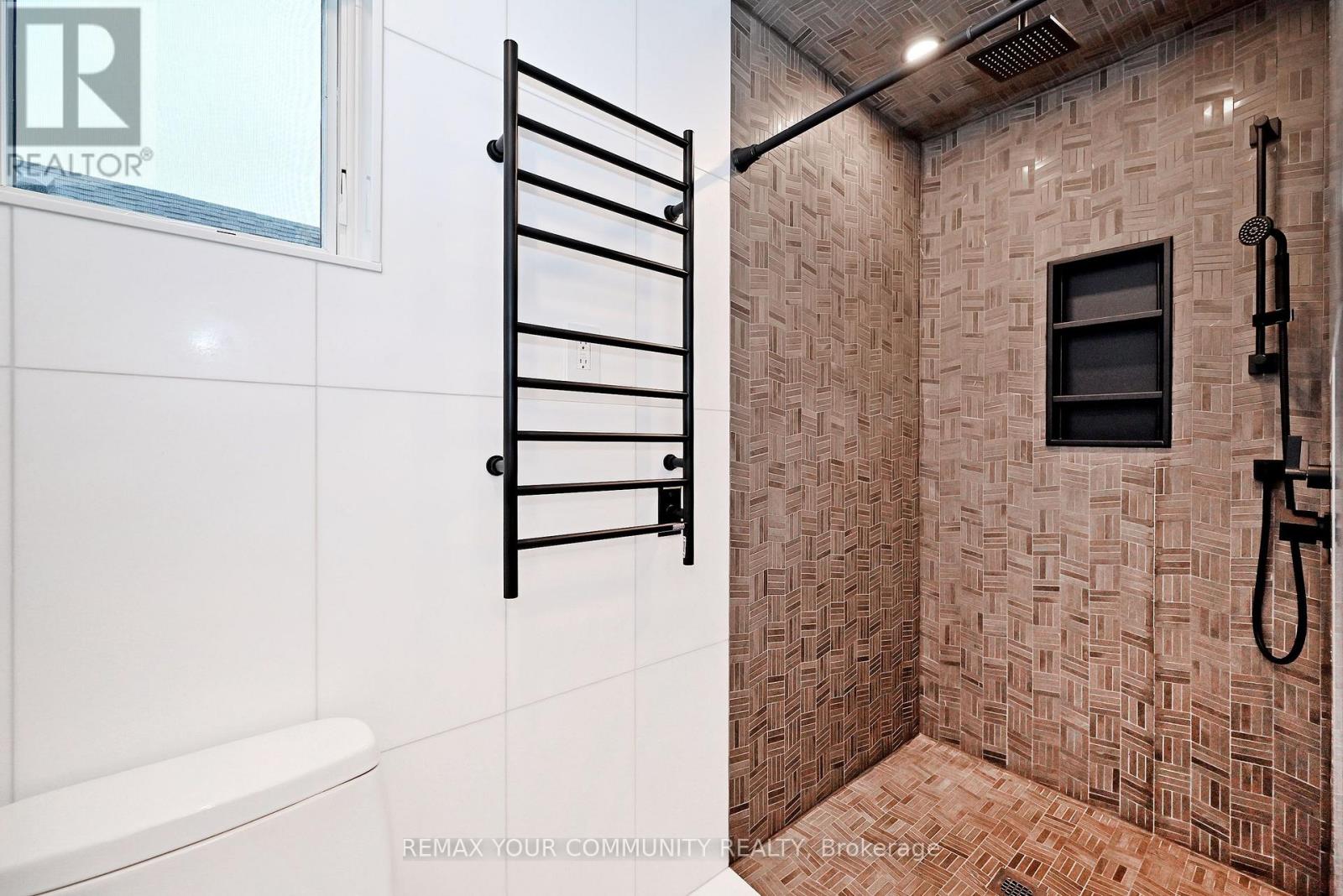 141 Prince Edward Drive South, Toronto, ON photo 18