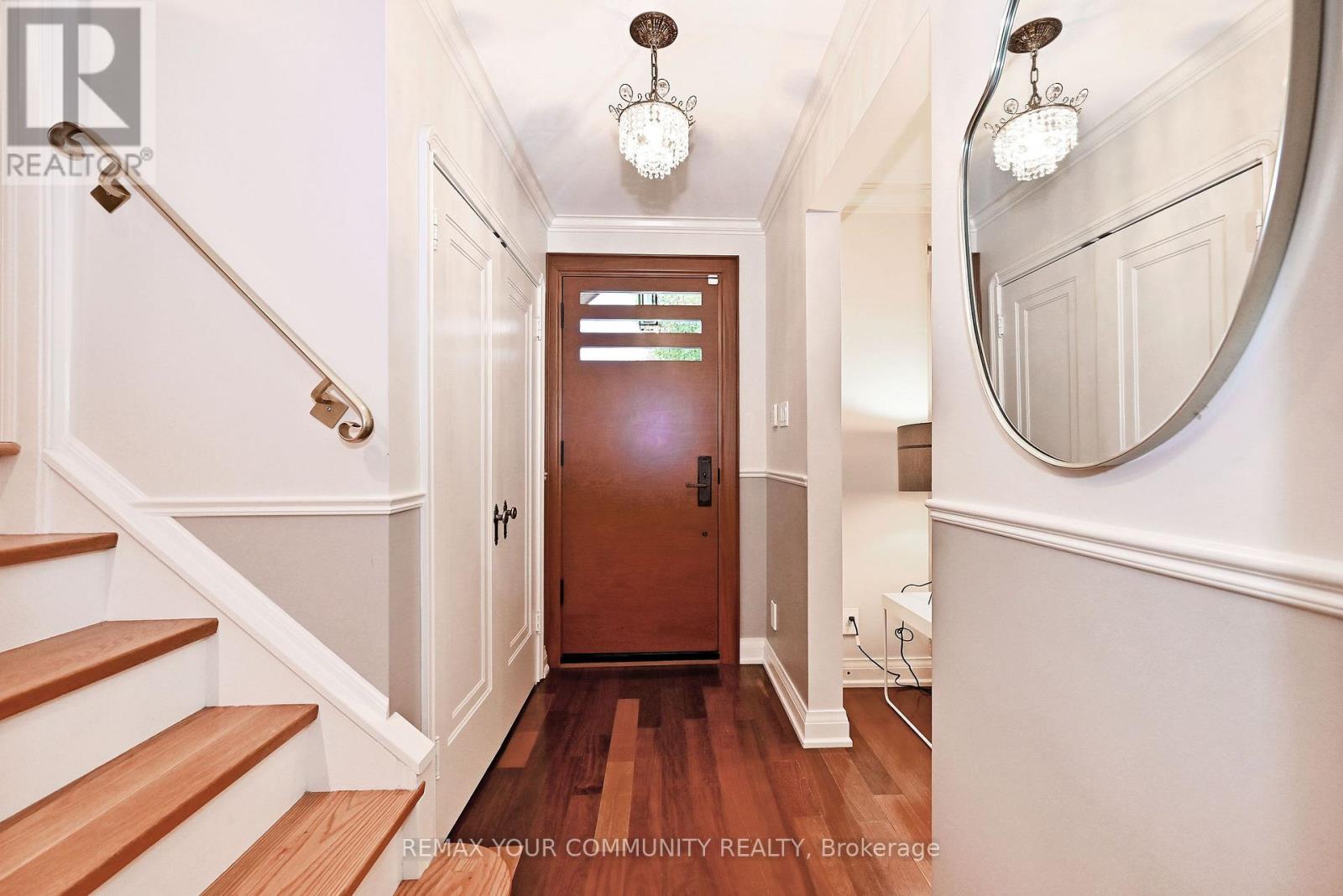 141 Prince Edward Drive South, Toronto, ON photo 3