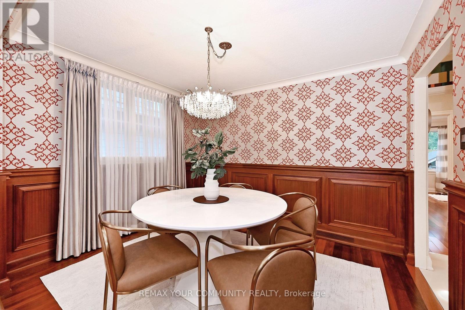 141 Prince Edward Drive South, Toronto, ON photo 9