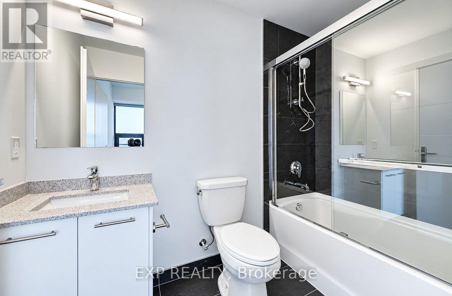 30 Francis Street South — photo 18