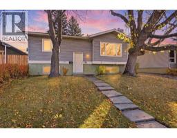 556 Lysander Drive SE - photo 1