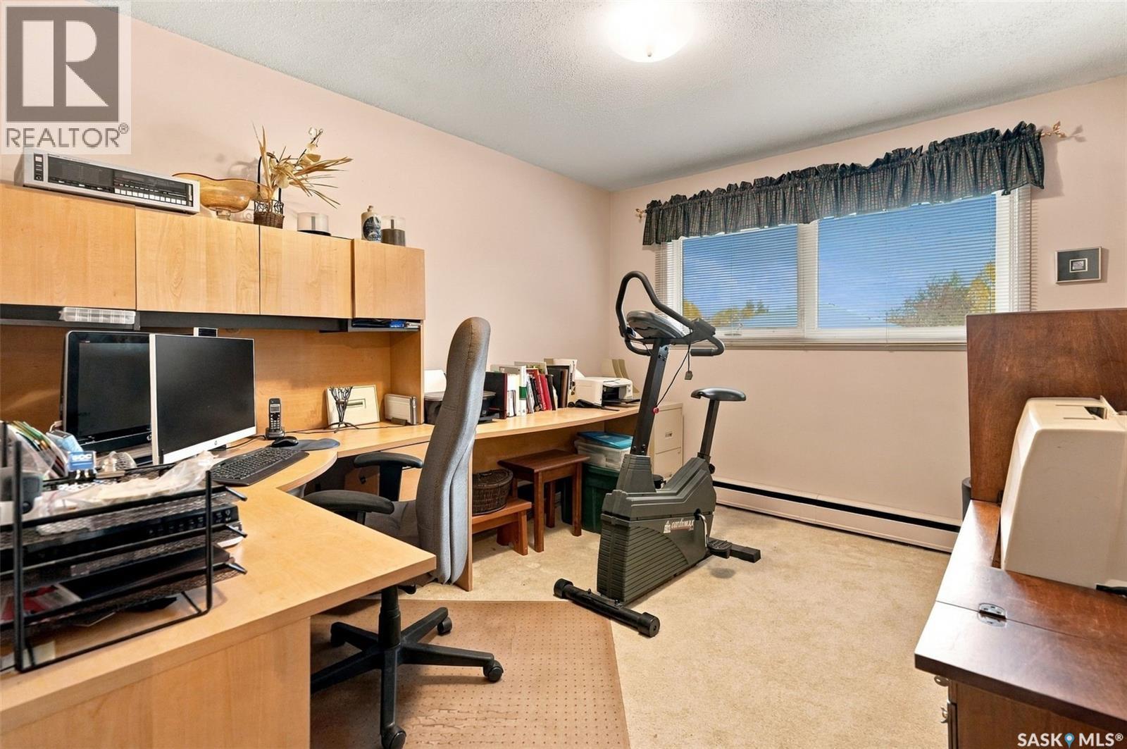 4002 Elphinstone STREET, Regina — photo 13