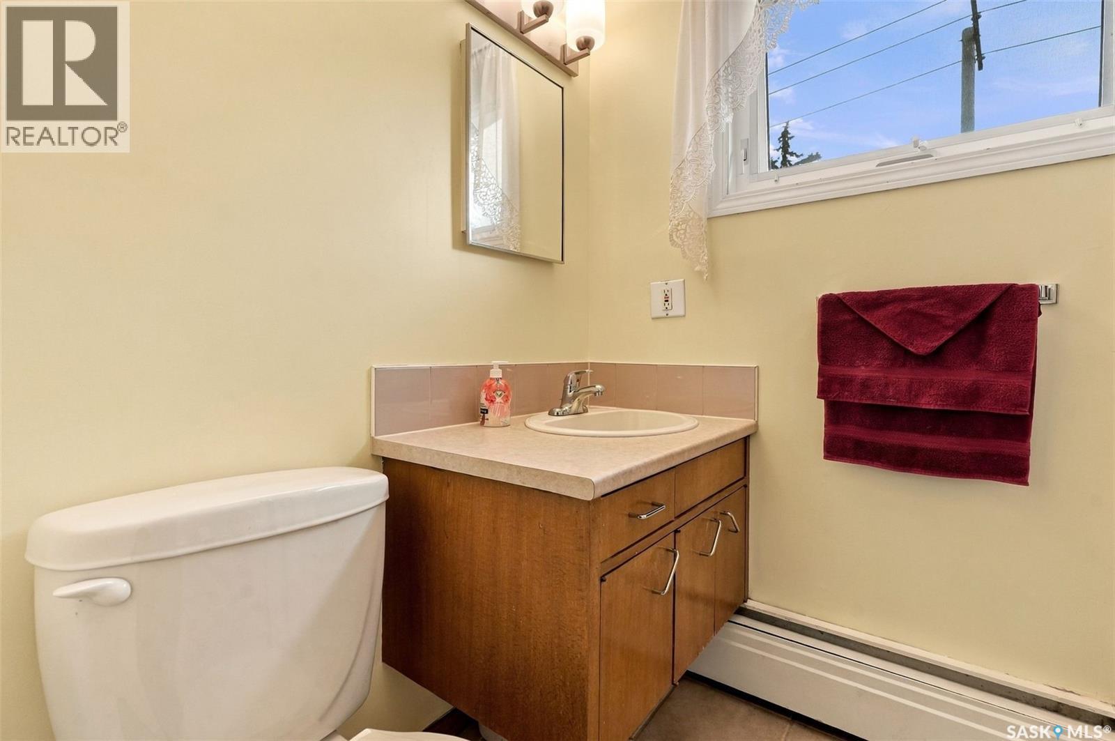 4002 Elphinstone STREET, Regina — photo 17