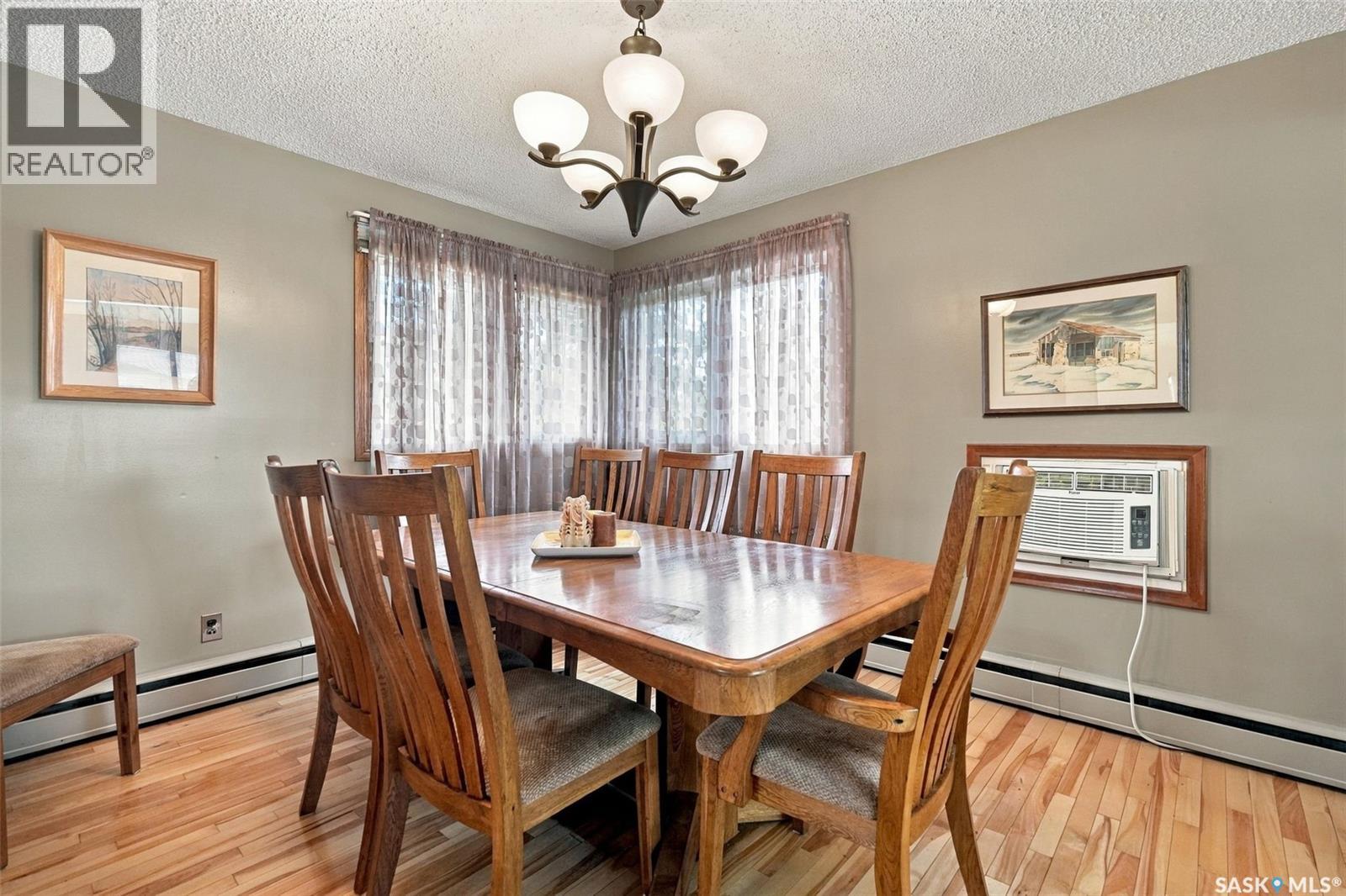 4002 Elphinstone STREET, Regina — photo 6