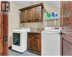 16 Palisades Mews Ne, Medicine Hat, AB T1C2B5 Photo 30