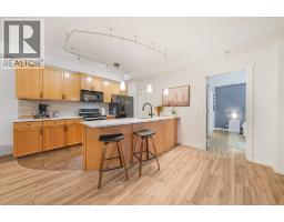 204, 990 centre Avenue NE - photo 3