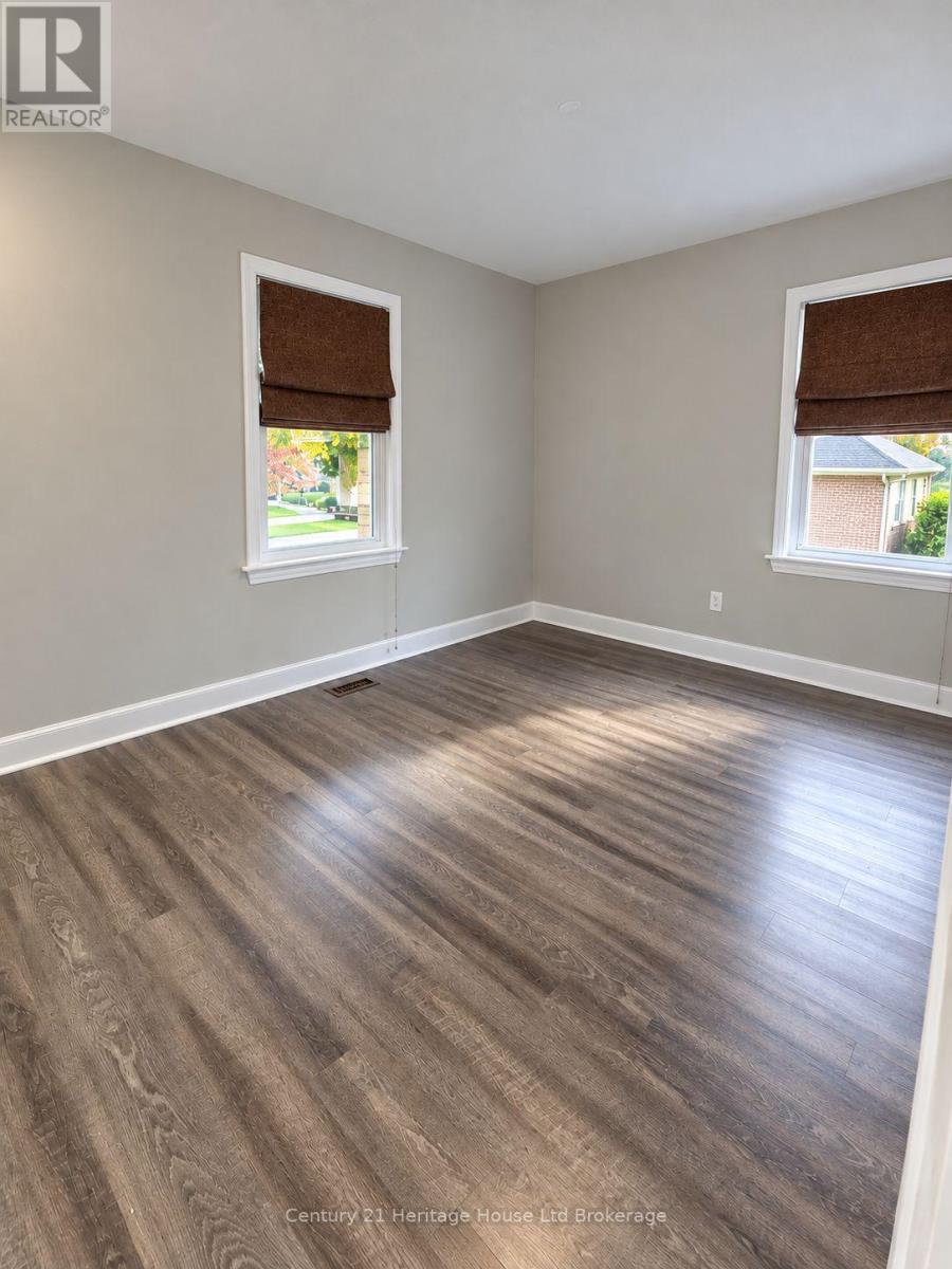 821 Wilton Crescent — photo 7