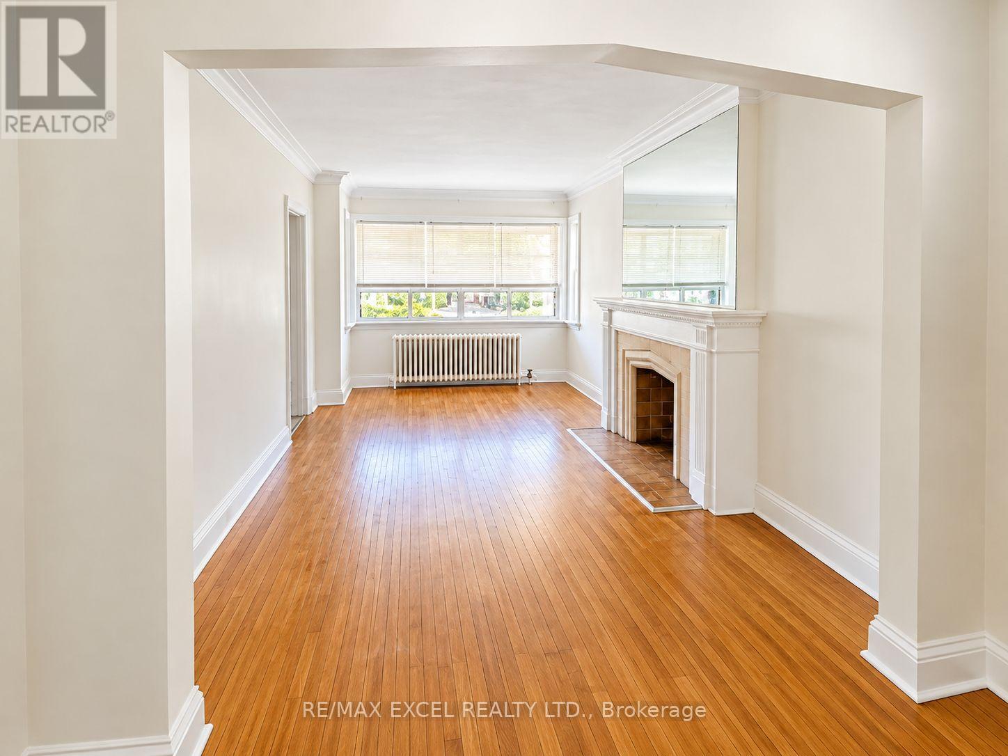 11 HUTTON AVENUE - 7
