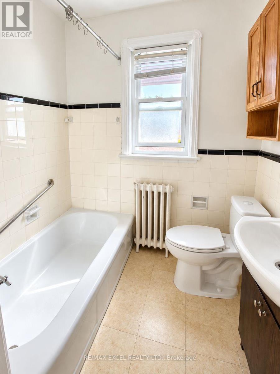 11 HUTTON AVENUE - 13