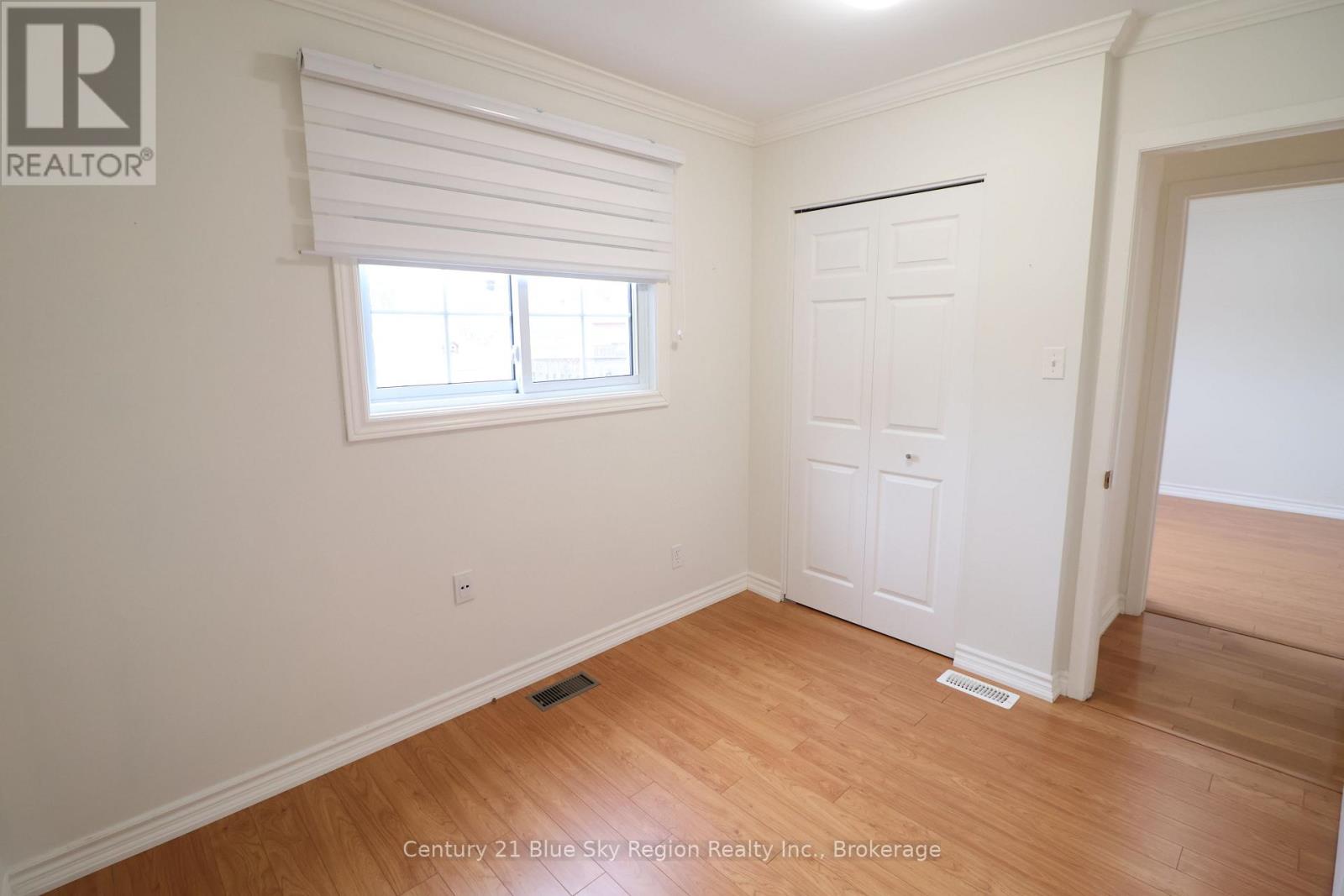 107 Strathcona Drive — photo 18