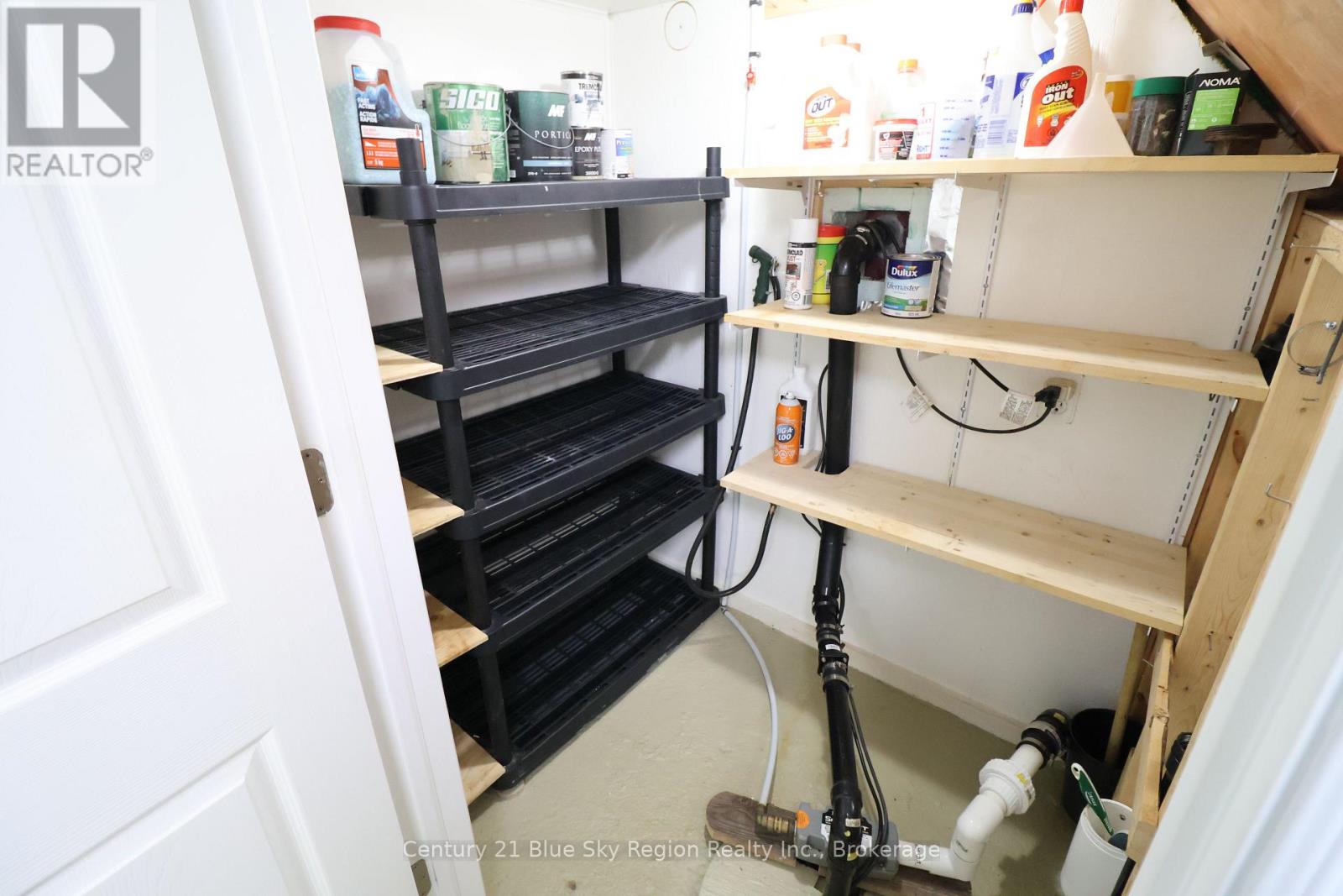 107 Strathcona Drive — photo 27