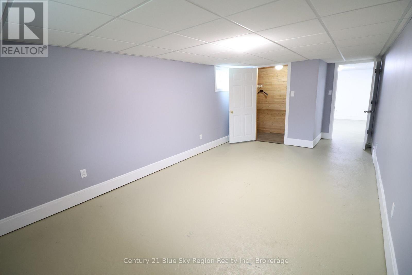 107 Strathcona Drive — photo 29
