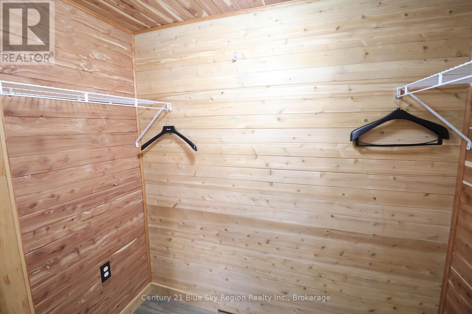 107 Strathcona Drive — photo 30